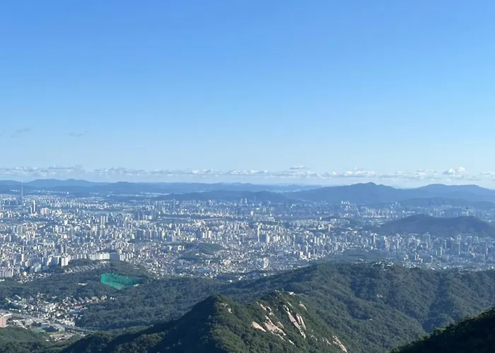 ホステル Bueno Day - Between Hongdae & Palace Gyeongbokgung 외국인도시민박업 한국인예약금지 ソウル特別市